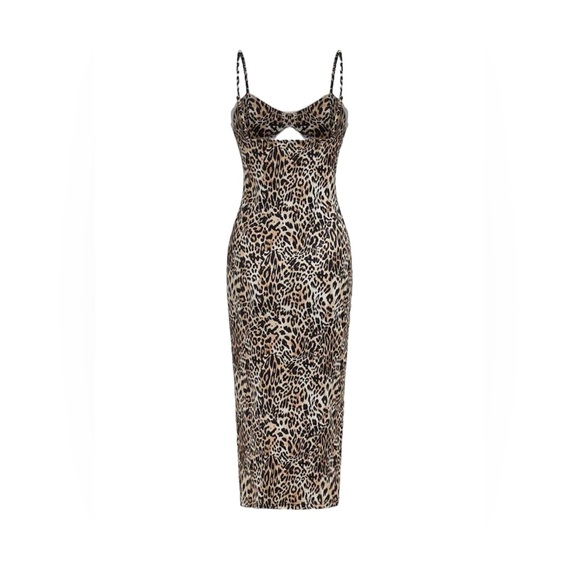 Leopard Print Cami
Y2K Hollow Out Summer Dress With Lace Trim And Split Hem - Picture 3 of 5